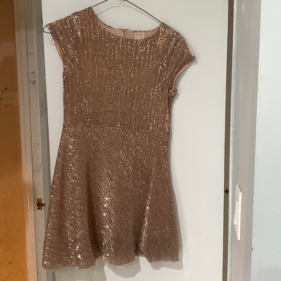 Tweens/ Teens party dress - Picture 2 of 4